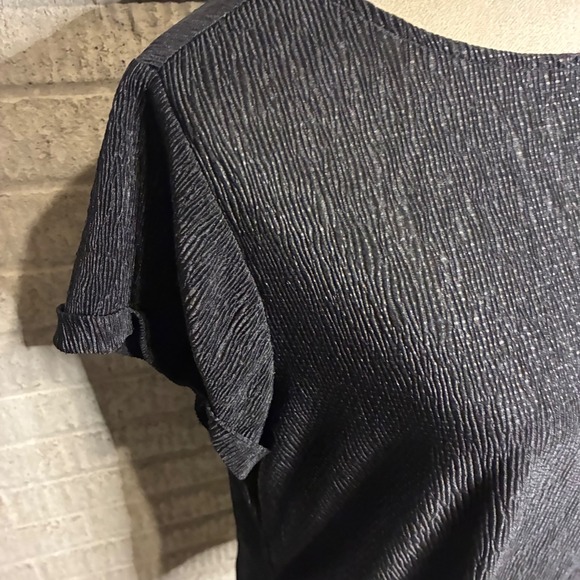 Vera Wang Black Textured Ribbed Short Sleeve Top Womens M - Picture 2 of 4